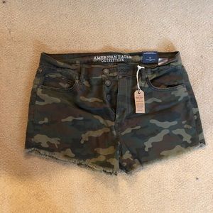 Brand new American Eagle camo festival shorts
